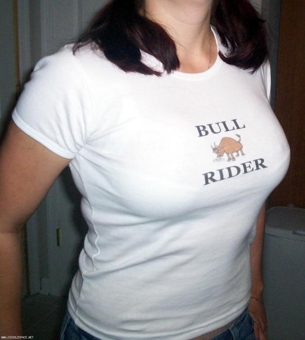Amateur wife rides bull